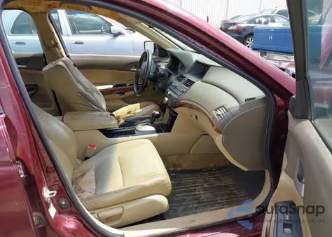 2010 Honda Accord 2.4 Ex-L z USA, uszkodzony, nr VIN 1HGCP2F84AA024462